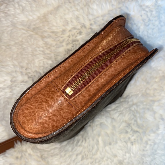 Louis Vuitton Monogram Wristlet/Clutch - Picture 5 of 16